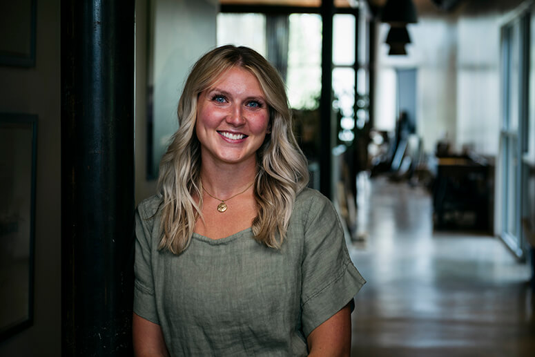 Elizabeth Bratt, Administrative Assistant